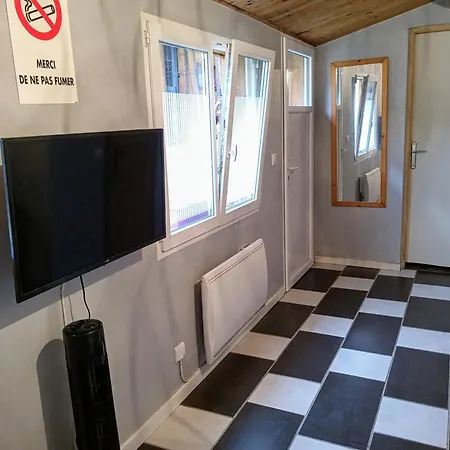 Prive Dependance Apartman Livry-Gargan